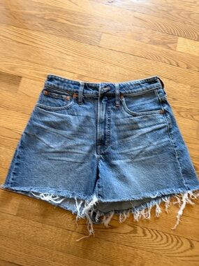 Madewell High-Waist Raw Hem Denim Shorts - Blue